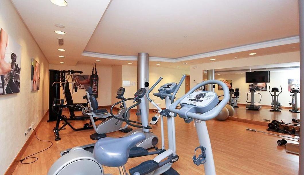 Luxury Spa Resort Marbella 2 Bedroom Sauna Gym Pools Jacuzzi Exterior photo
