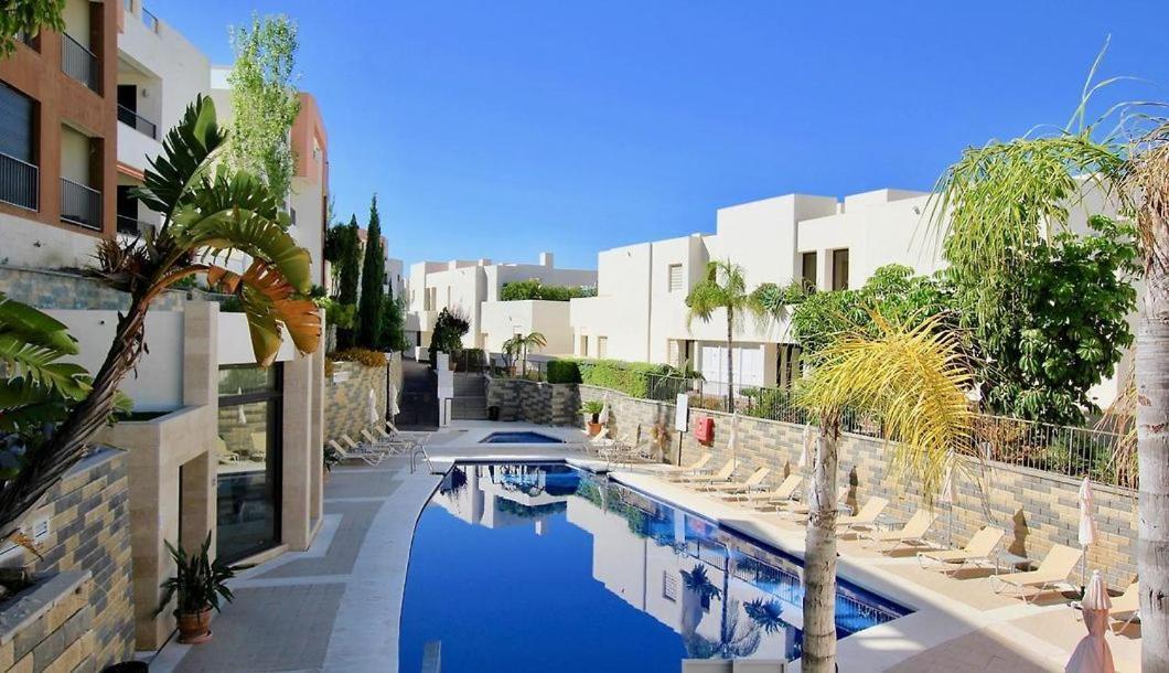 Luxury Spa Resort Marbella 2 Bedroom Sauna Gym Pools Jacuzzi Exterior photo